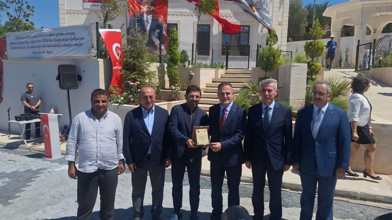 Eski Bakan Mevlüt Çavuşoğlu Bodrum’da: Çamlık Mahallesi Camii Dualarla İbadete Açıldı 1